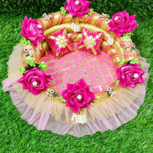 Beautiful Rose Singhaashan for Ladoo Gopal