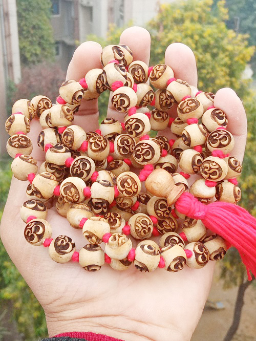 Amazon.com: Zen Dear Unisex Natural Vietnam Agarwood Beads Buddhist Prayer  Beads Japa Mala Necklace Bracelet Beads (15mm 15 beads): Clothing, Shoes &  Jewelry