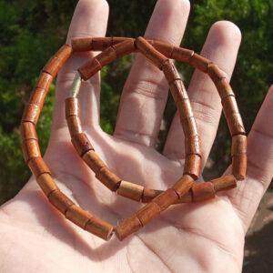 One Round Khanti Mala With Natural Colouring