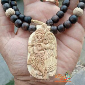 Each and every one of these Locket Mala is a work of Very Fine Hand art