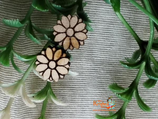 Beautiful Design Flower Design Tulsi Earring Set