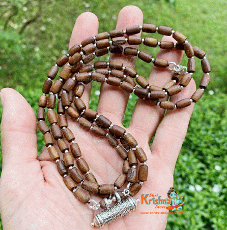 Shri Krishna Store is providing a wide range of devotional products and services across the world