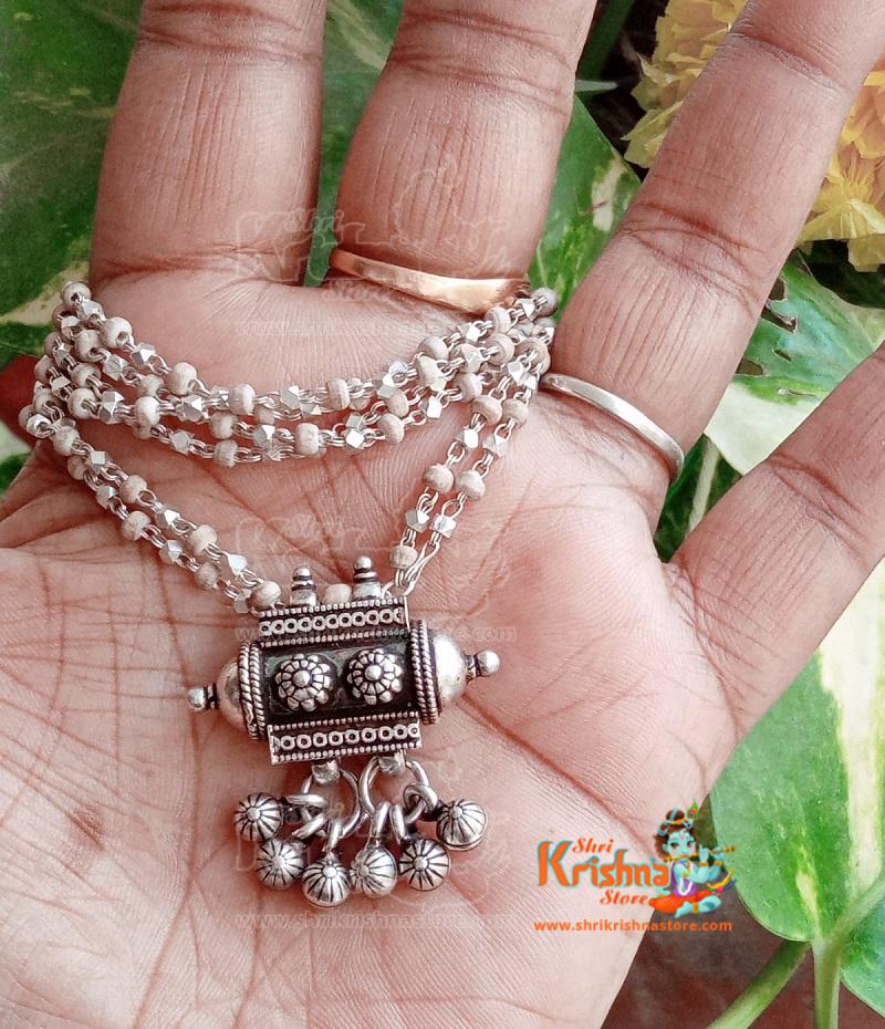 Locket Mala Made in Vrindavan dham by www.originaltulsimala.com. Each and every one of these Locket Mala is a work of Very Fine Hand art.