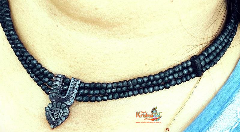 Shyama Black Tulsi Kanthi 3 Strands With Tilak Locket Mala