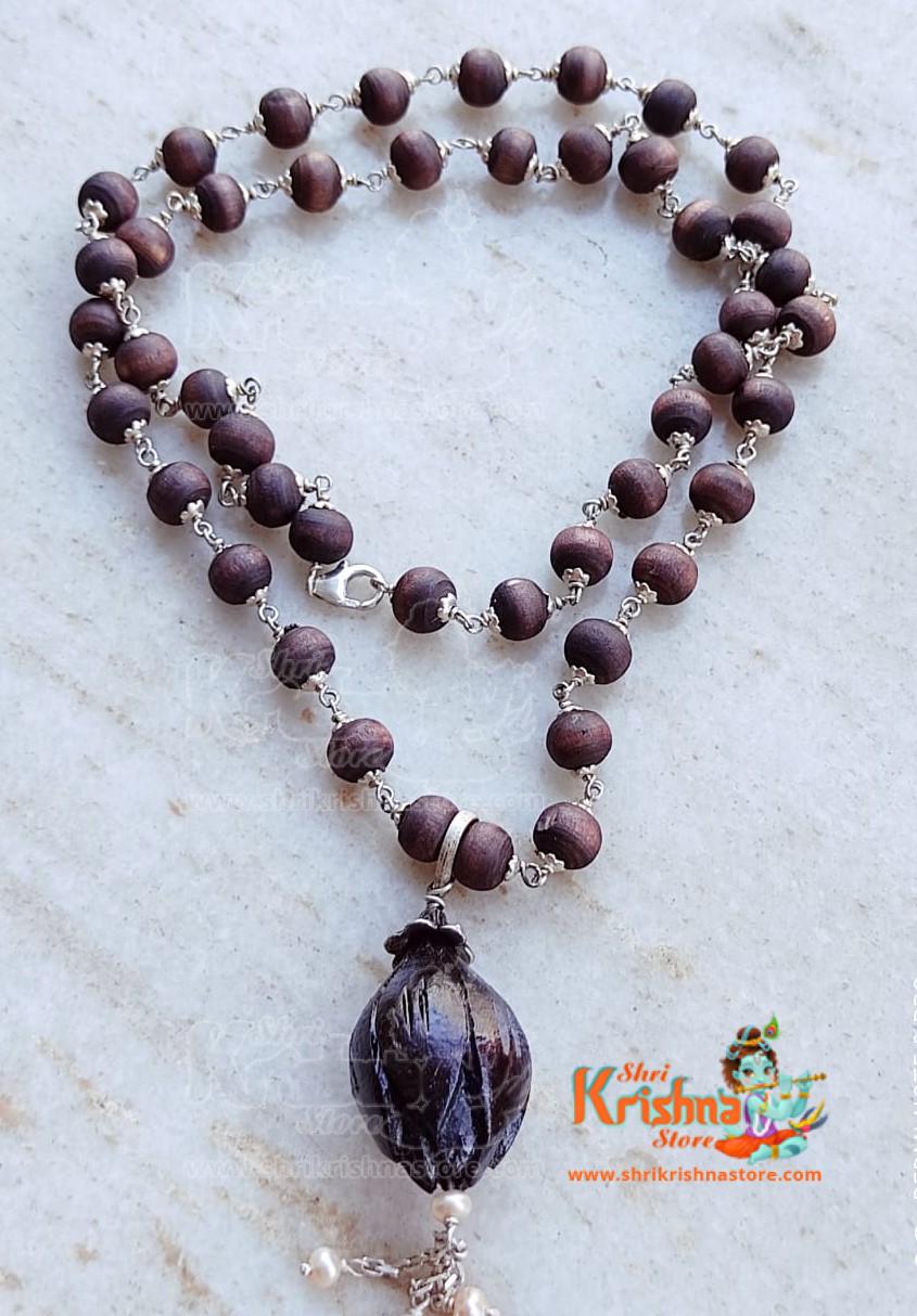 Each and every original Tulsi Locket Mala is a Very Fine Hand work of art. They will vary slightly in size, colour and design