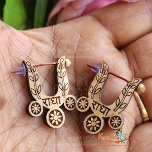 Made in Vrindavan dham by www.shrikrishnastore.com. Each and every one of these Locket Mala is a work of Very Fine Hand art.