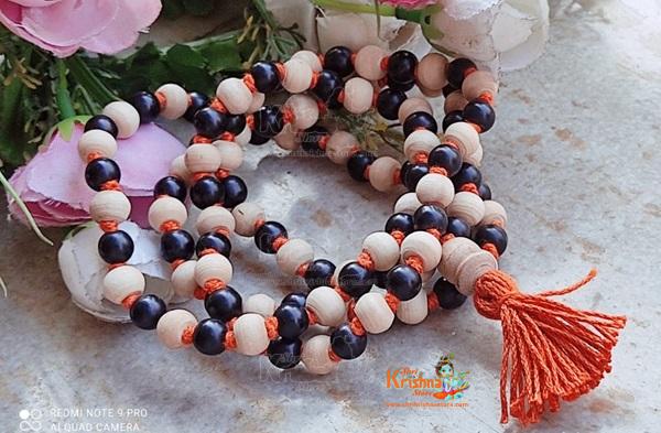 Wholesaler, Exporter and Suppliers in India and Worldwide. Buy Religious Products Online from www.shrikrishnastore.com