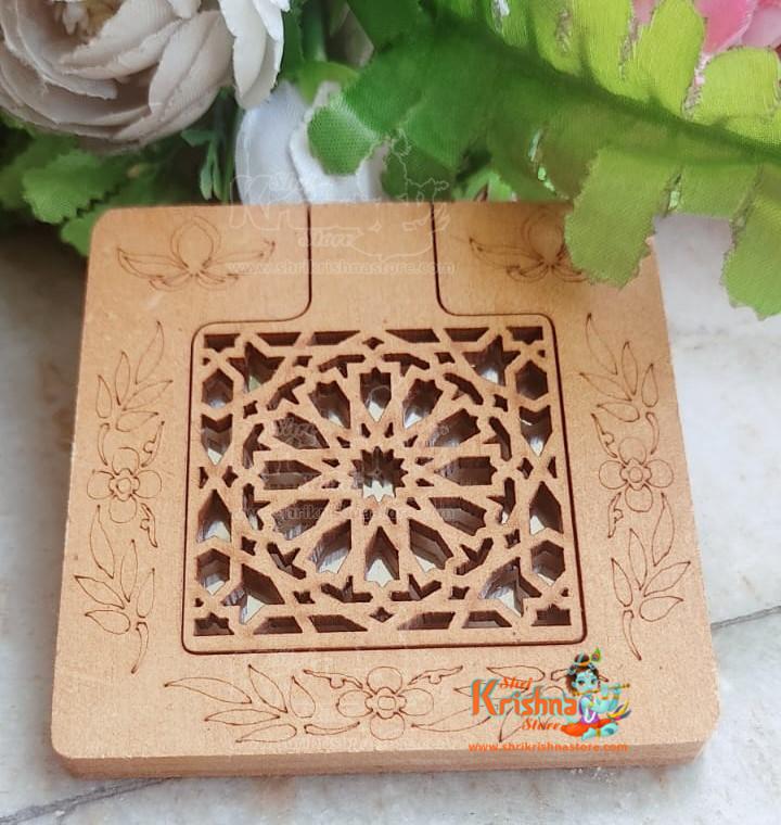 Laddu Gopal Special Wooden Mirror Deity Ornament (Bal Gopal Ji / Laddu Gopal Special Wooden Mirror)