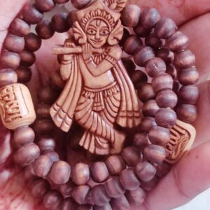 Each and every one of these Locket Mala is a work of Very Fine Hand art.