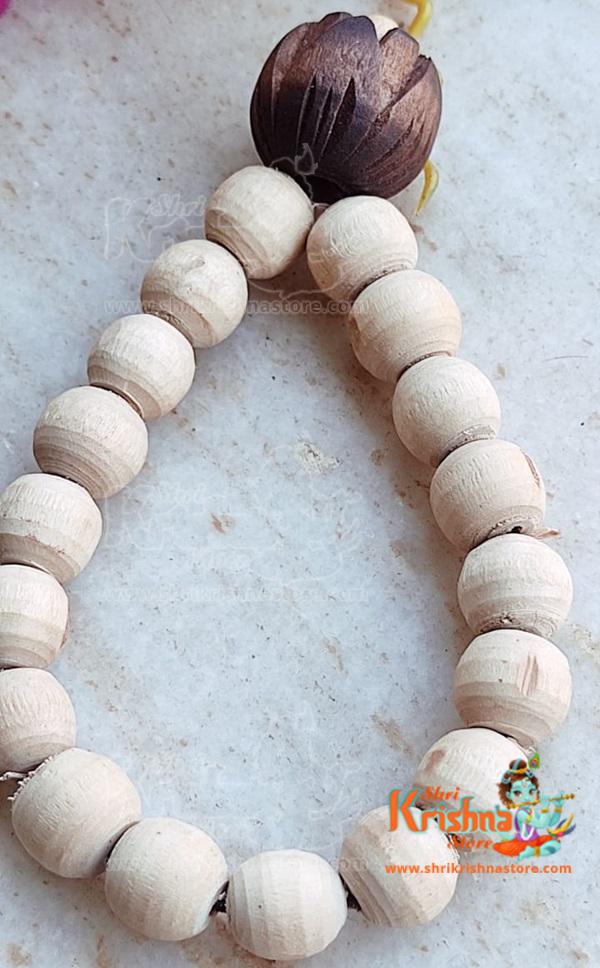 Pure Tulsi Bracelet With Counter Chanting Use