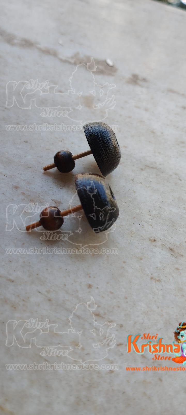 Krishna Shaligram Bracelet – Divine bracelet made with sacred Shaligram beads, offering spiritual protection and devotion.