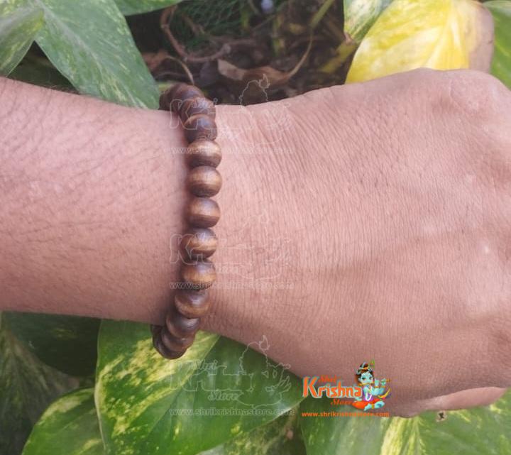 Traditional Look Shyama Tulsi Beads Bracelet In Elastic