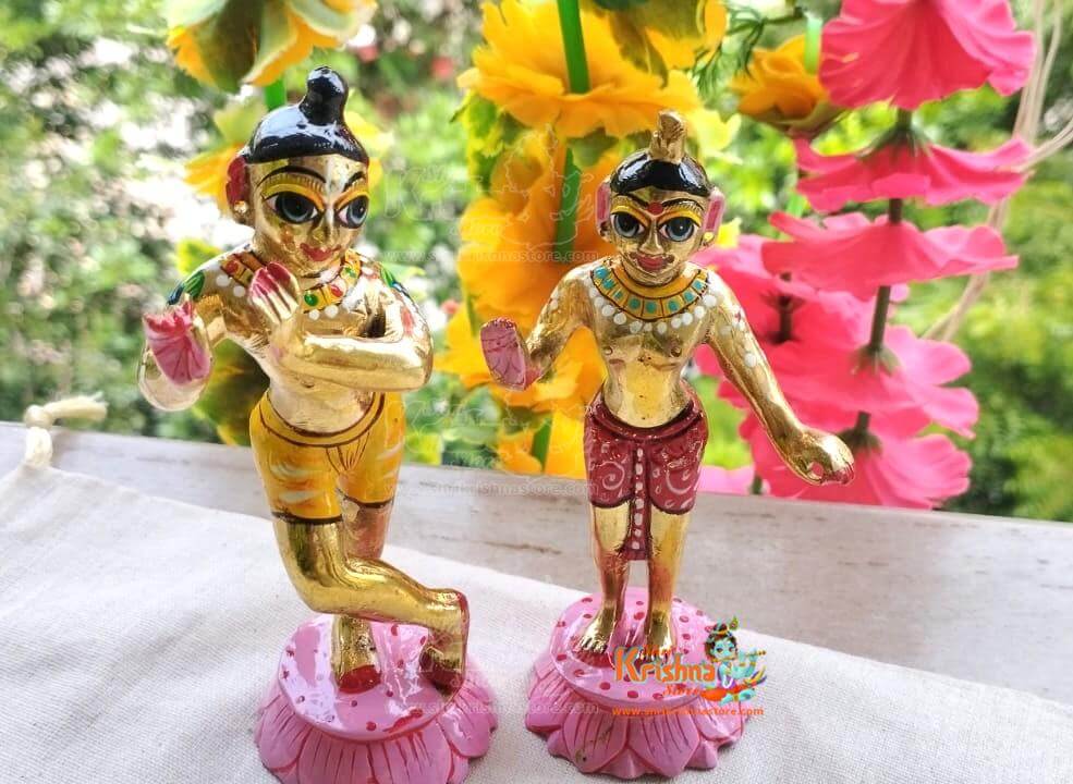Beautiful Design radha krishna brass idol