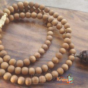 White Sandalwood Original Neck Mala with Pretty Small Lotus Designed Pendant